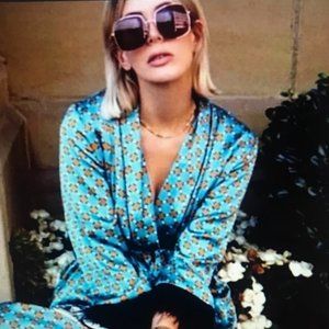 ZARA Feather Long Sleeve Blazer/Smoking Jacket Size Small